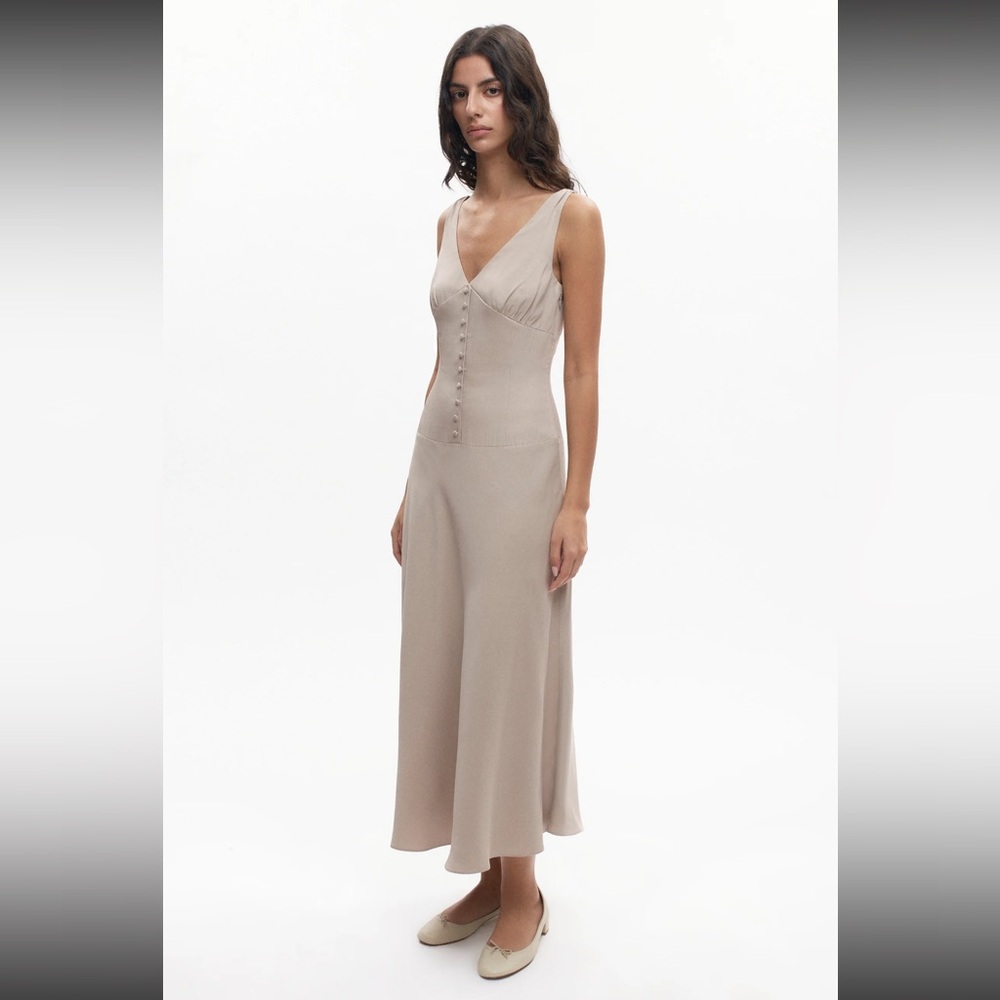 NWT KOTN Cream Button-Front V-Neck Dress - Picture 2 of 9
